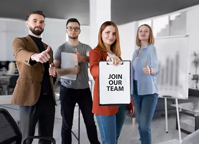 Benefits of Outsourcing and Hiring IT Professionals